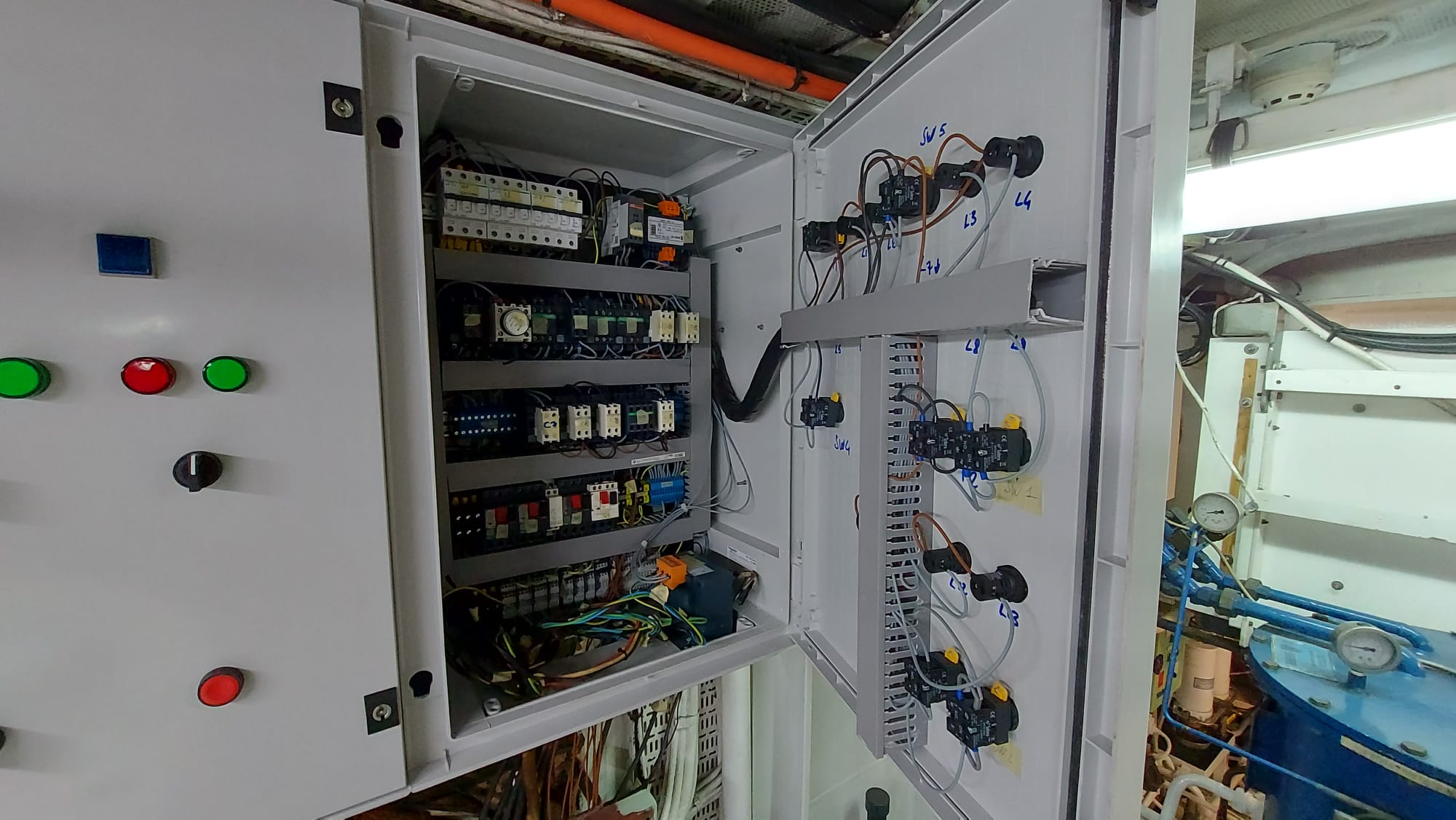 Yacht refit work